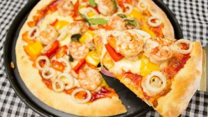 Hút chân không bánh pizza bảo quản lâu hơn