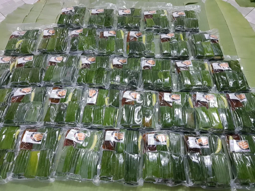 HÚT CHÂN KHÔNG BÁNH LỌC HUẾ - GỬI ĐI NHẬT BẢN